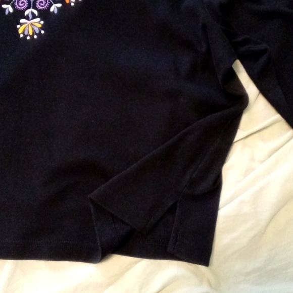 Embroidered Knit Top 3X - Picture 4 of 7